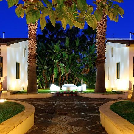 Hotel Cerere Paestum Bagian luar foto