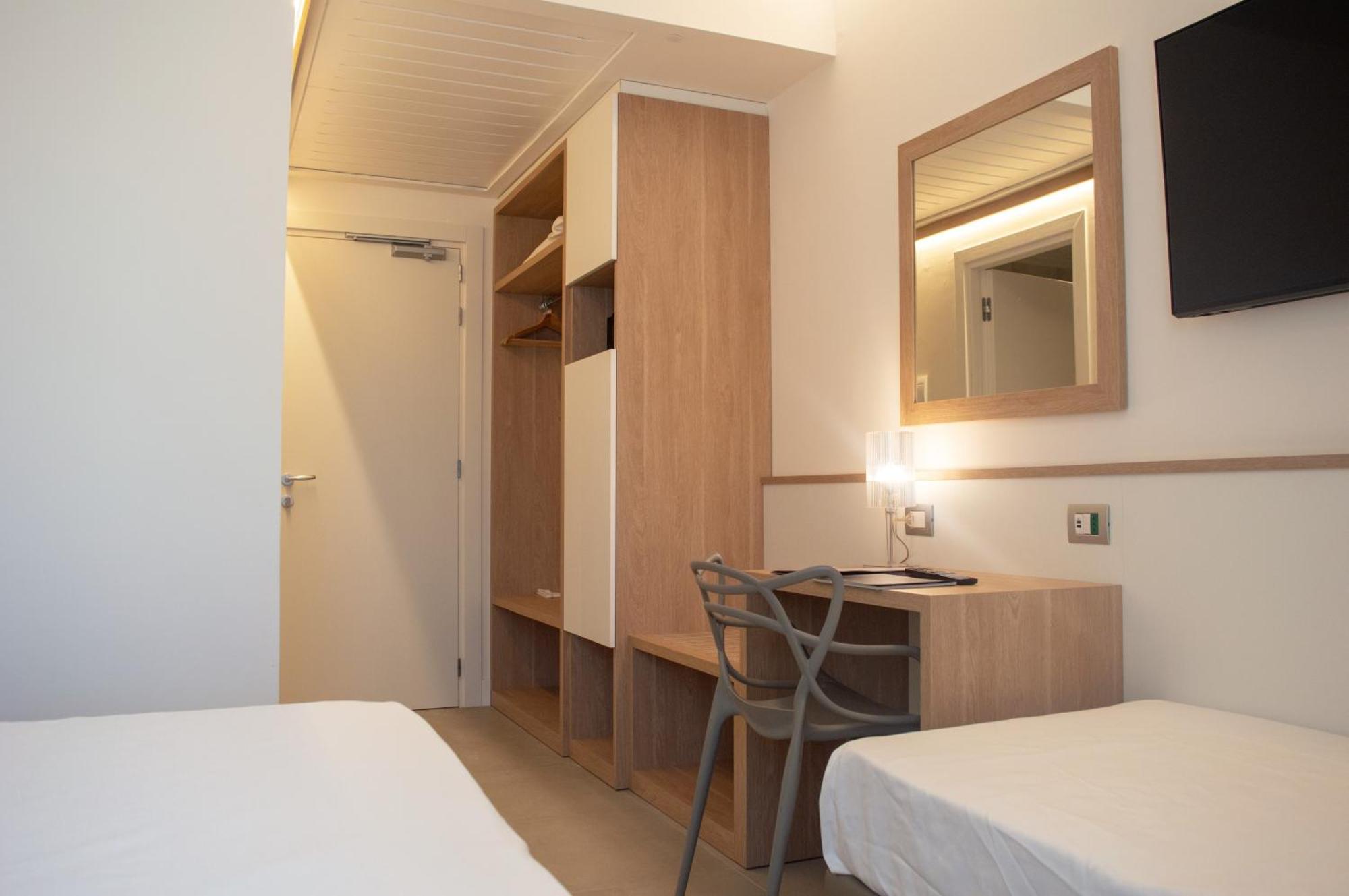 Hotel Cerere Paestum Bagian luar foto
