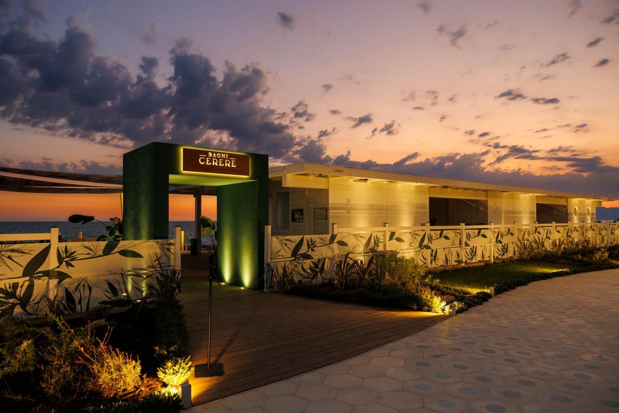 Hotel Cerere Paestum Bagian luar foto